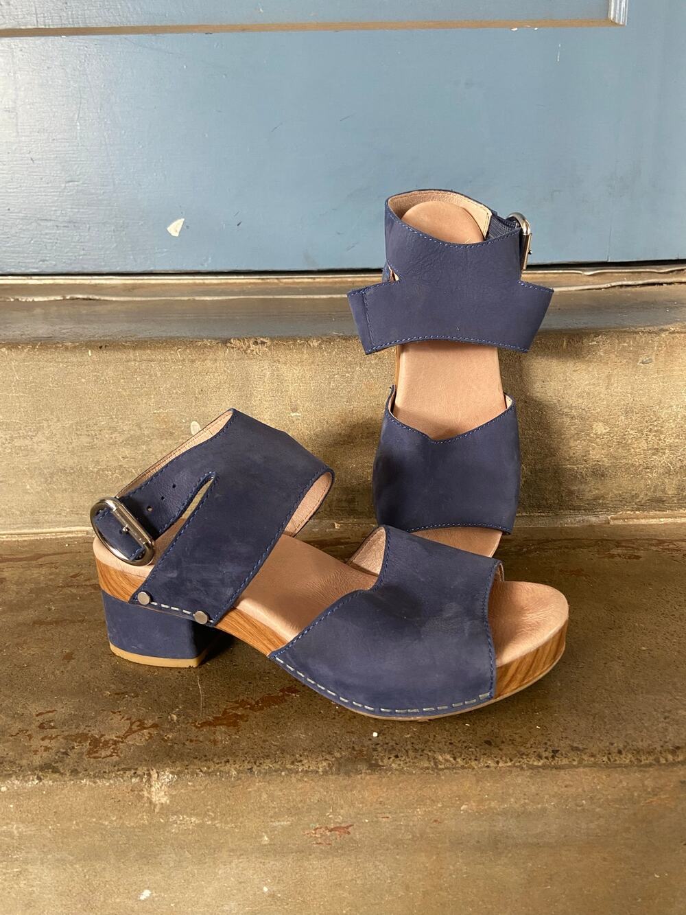 Dansko Minka navy blue nubuck leather ankle strap platform sandal w/ block heel